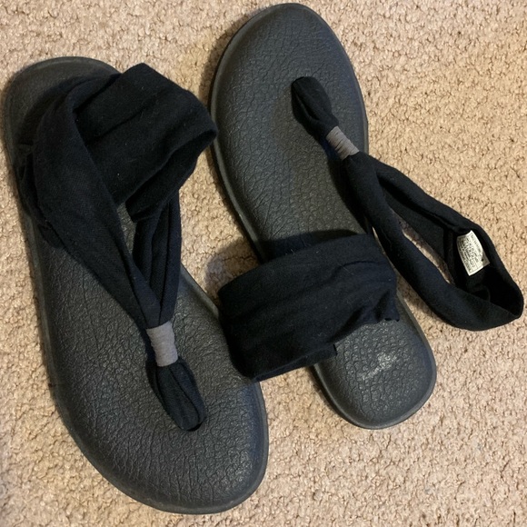 Sanuk Yoga Sandals - Picture 1 of 2